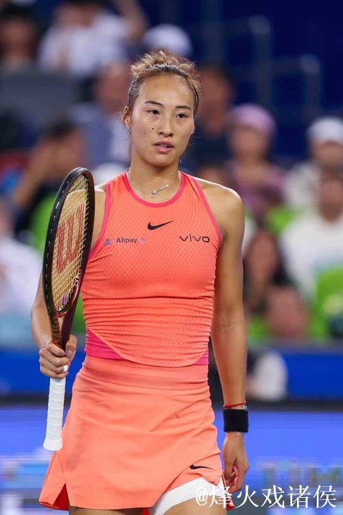 WTA年度奖项揭晓:萨巴伦卡获最佳球员,郑钦文两度入选 WTA年度奖项揭晓:萨巴伦卡获最佳球员,郑钦文两度入选